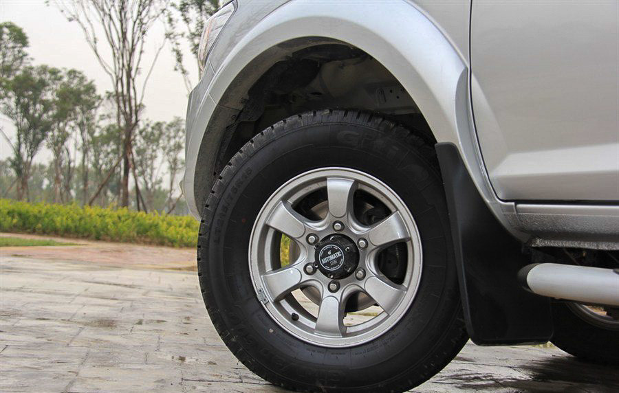 Что такое Dongfeng Rich, или китайский Nissan борозды не испортит